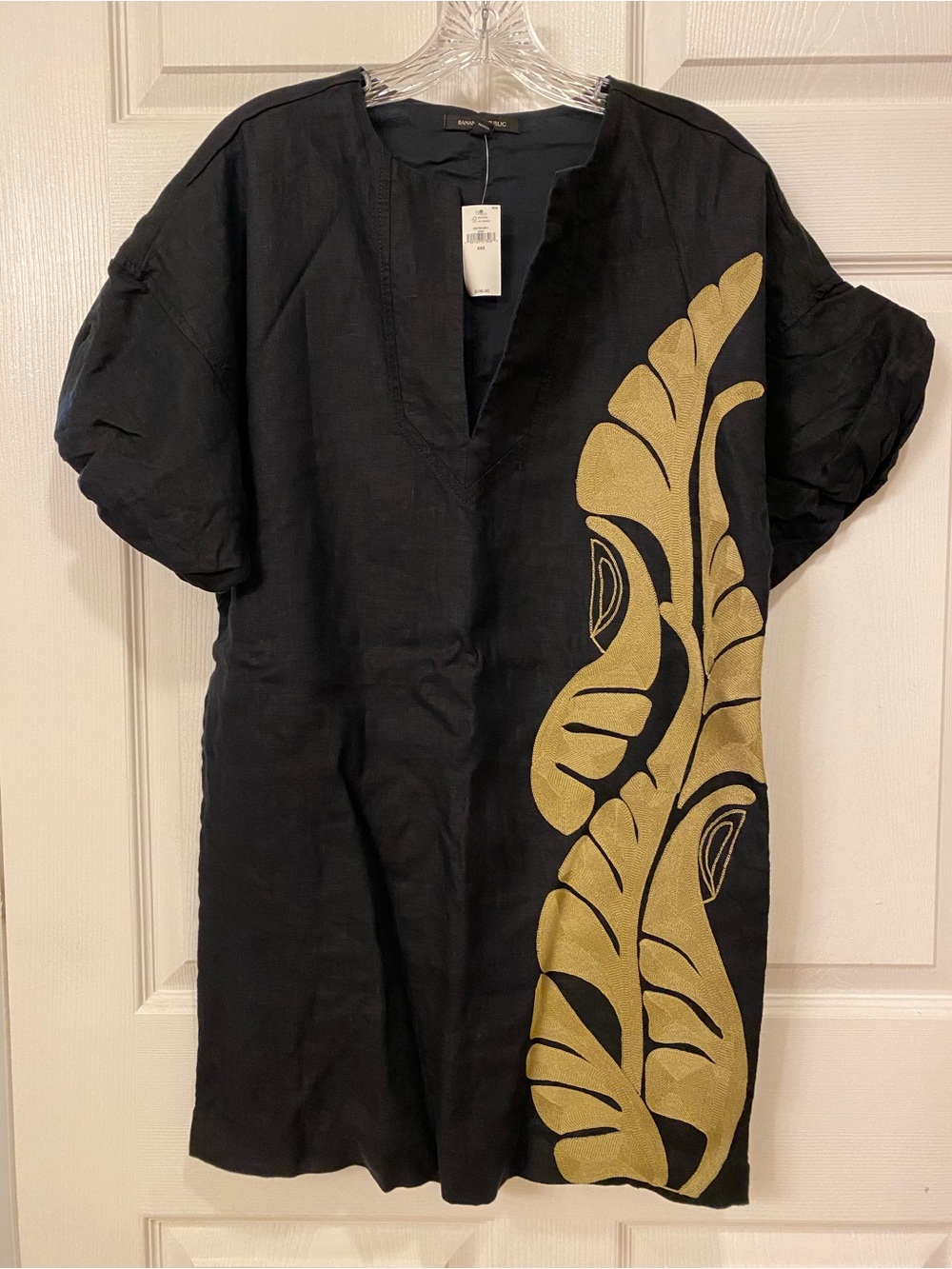 Banana Republic Black Short-Sleeve Tunic with Gold Leaf Accent